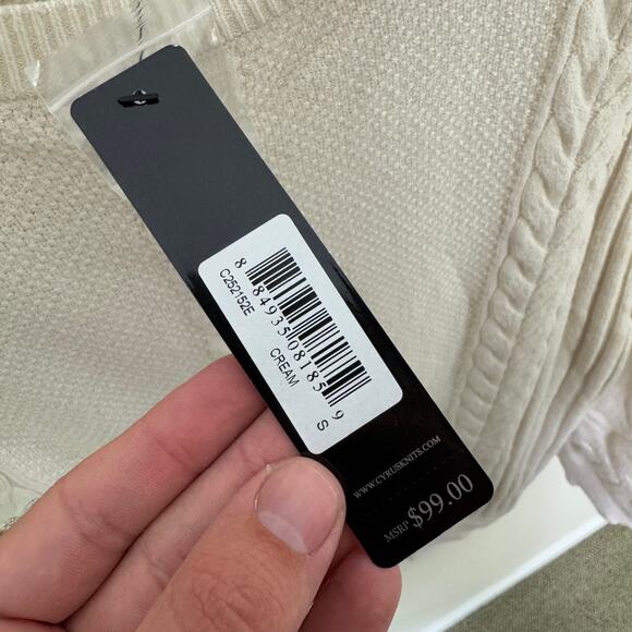 Cyrus Cream Knit Long Sleeve Pullover Sweater US Women's S - Picture 7 of 9